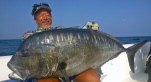 Giant-trevally_30-kg_fishing_popping_andaman_shimano-stella_gamefishingasia_boat_big-fish_gtpopping_boat-charter_kenzaburo-fukui-group_angler-Hiroyasu-Iwamoto